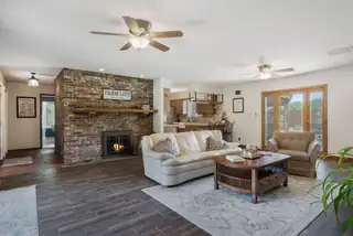 310 Country Lane 