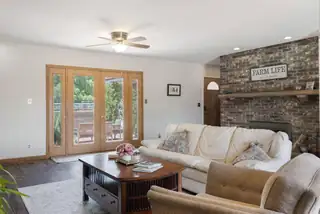 310 Country Lane 