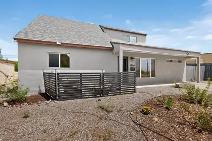 1816 Stanford Drive SE, Albuquerque