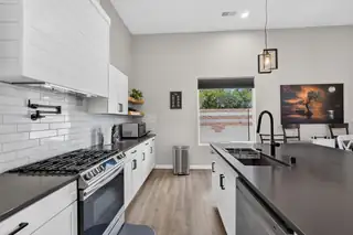 436 Dennis Court NE 