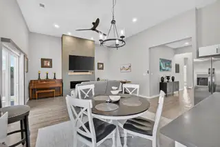 436 Dennis Court NE 