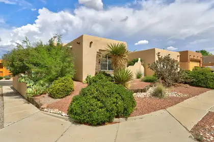 4215 New Vistas Court NW, Albuquerque