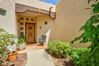 4215 New Vistas Court NW 