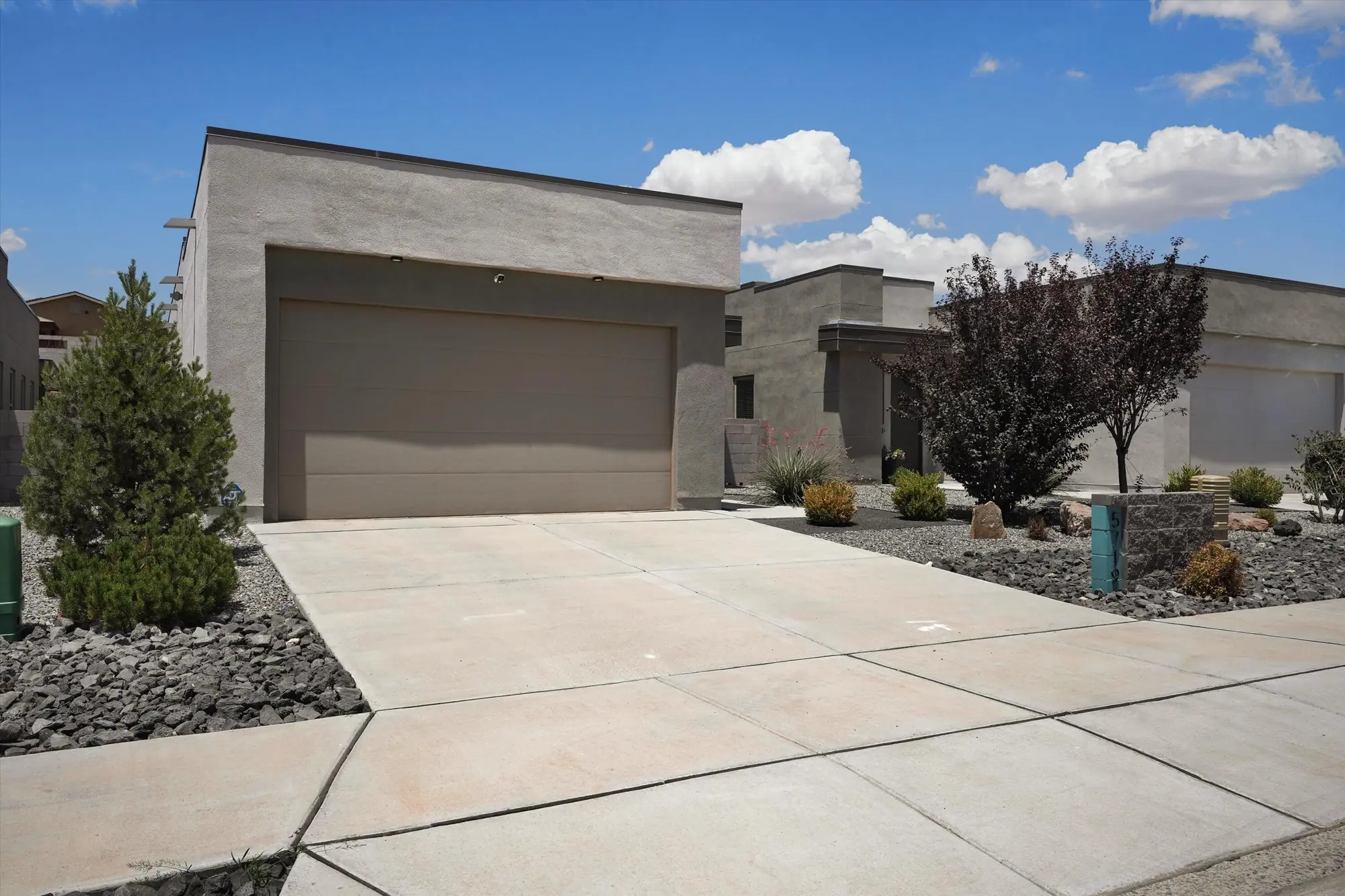 5719 Cosmo Place NE