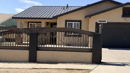 7800 Autumn Canyon Road SW, Albuquerque