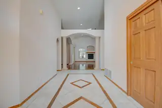 12700 Punta De Vista Place NE 