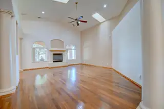 12700 Punta De Vista Place NE 