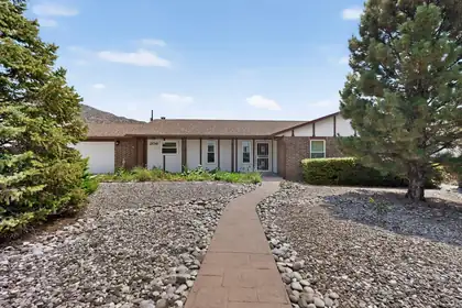 206 Wells Drive NE, Albuquerque