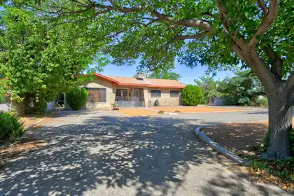 1513 Aragon Road SW, Albuquerque