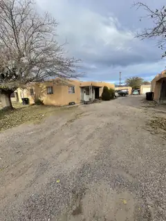610 San Pedro Drive SE 