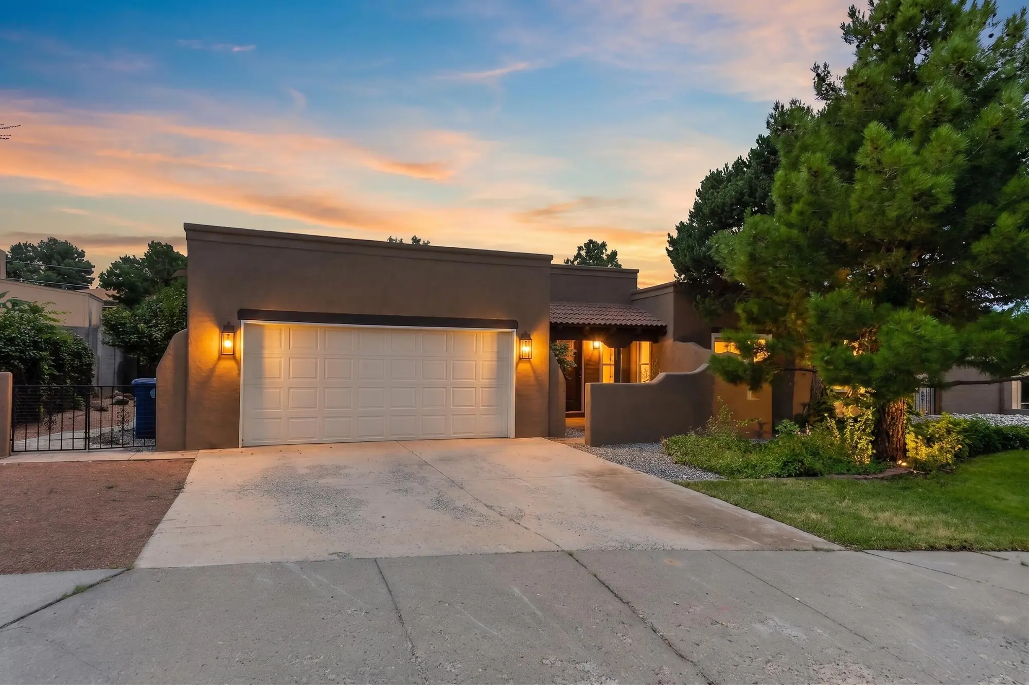 13012 Calle De Sandias NE