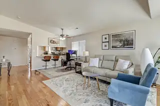 1614 Villa Camilla NE 