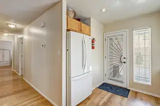 1614 Villa Camilla NE 