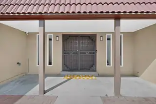 2524 Madre Drive NE 