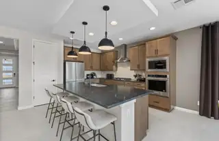 2000 Janet Way NE 
