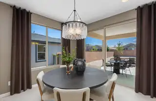 2000 Janet Way NE 