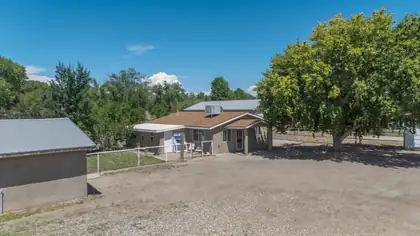 86 Molina Road, Peralta