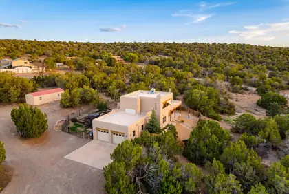 1 Cactus Ranch Lane, Edgewood
