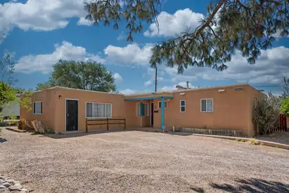 10502 Snowheights Boulevard NE, Albuquerque