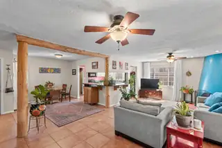 10502 Snowheights Boulevard NE 