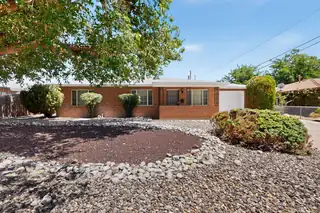 2710 Mesa Linda Drive NE 