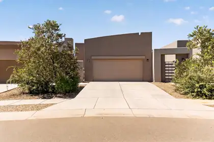 1242 Tierra Verde Loop NW, Los Lunas