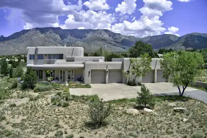 13407 Desert Zinnia Court NE, Albuquerque