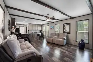 1907 Buena Vista Drive SE TRLR 88 