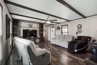 1907 Buena Vista Drive SE TRLR 88 