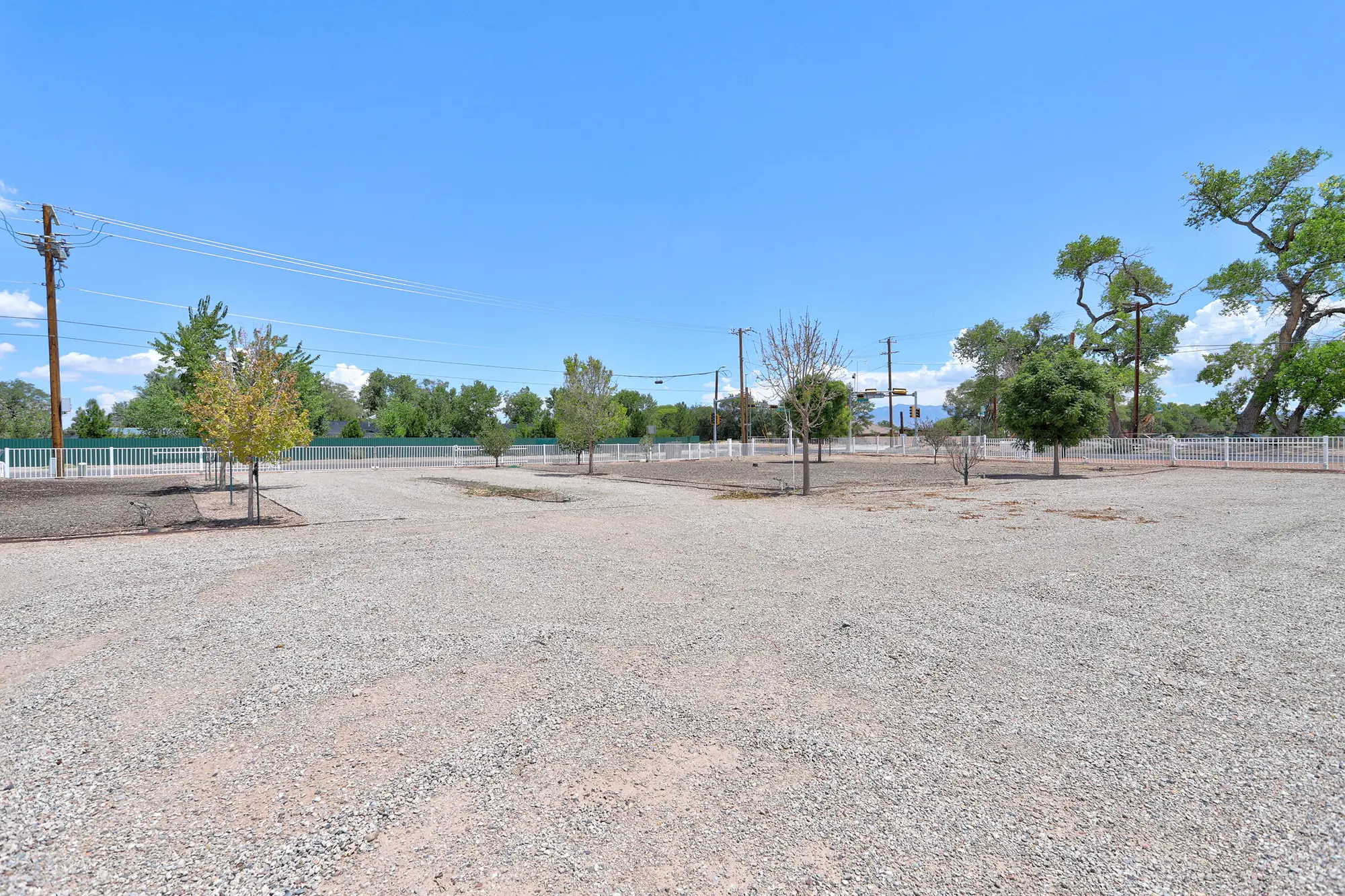 4401 Isleta Boulevard SW