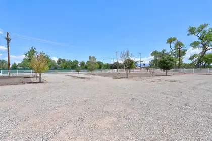4401 Isleta Boulevard SW, Albuquerque 