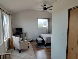 106 Cottage Loop 