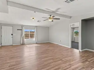 24 Griffin Road 