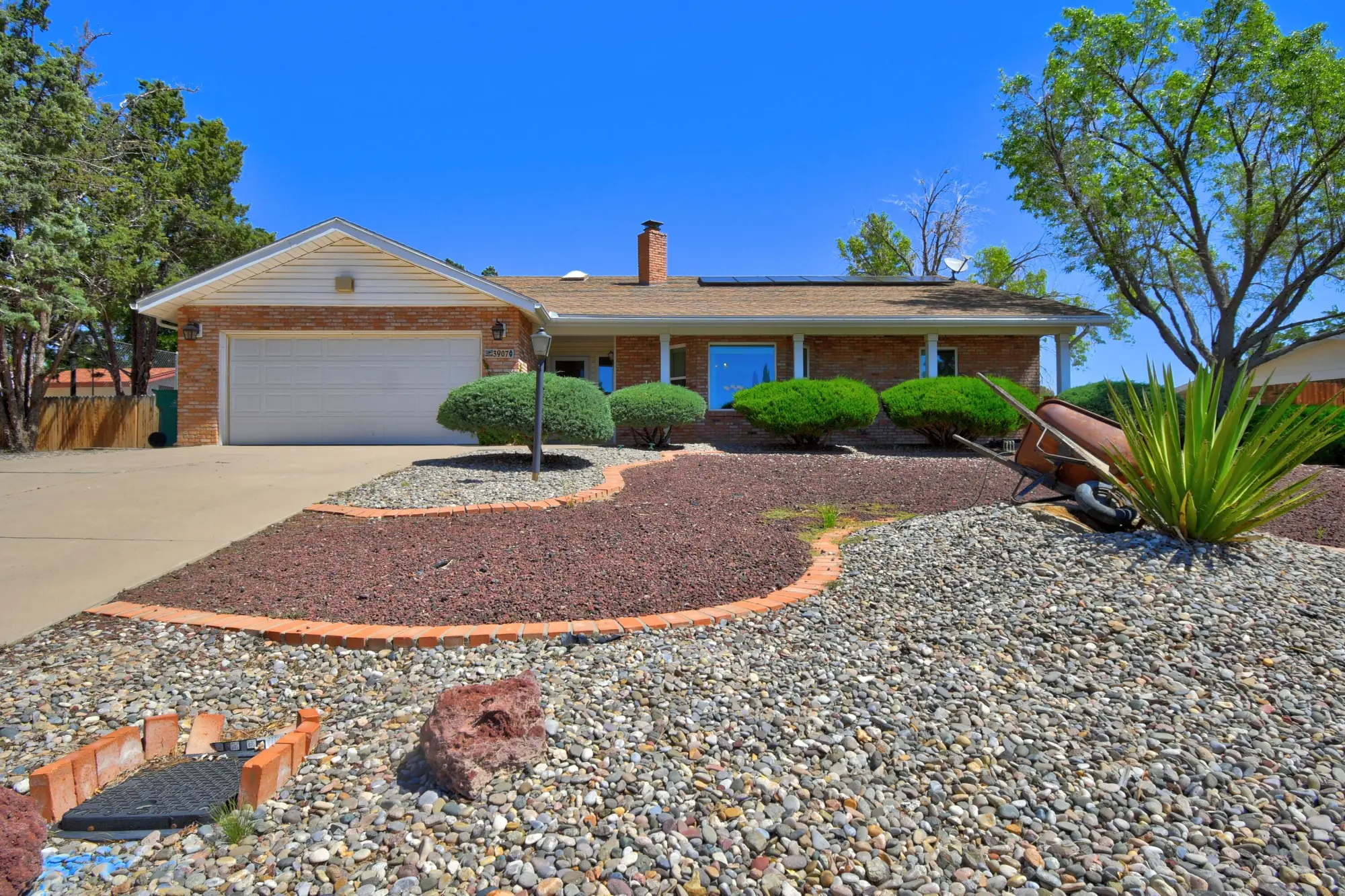 3907 Saint Andrews Drive SE