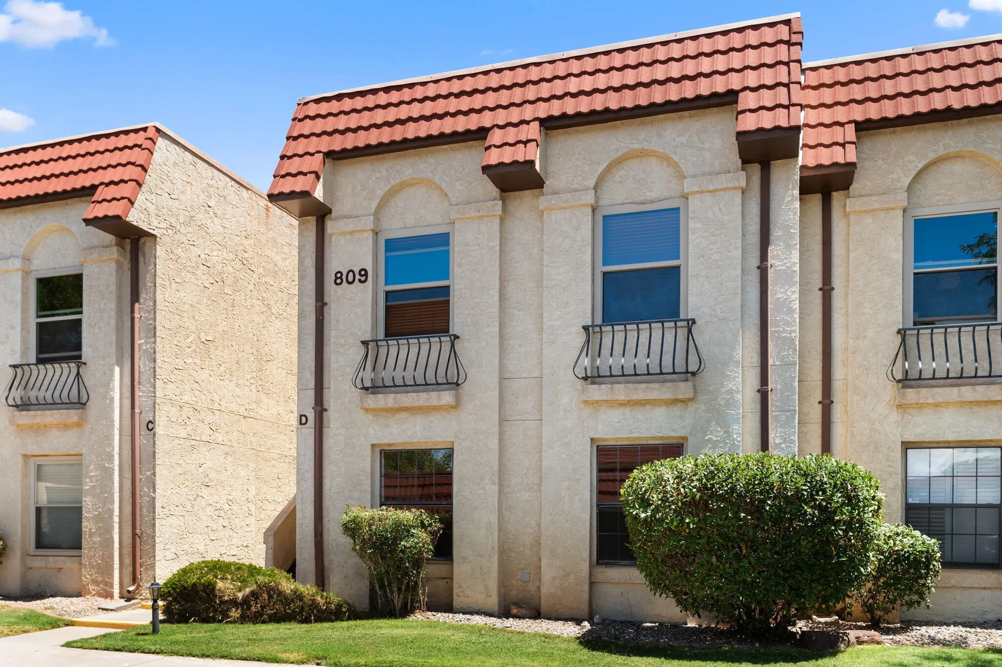 809 Country Club Drive SE APT 1D