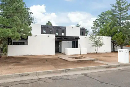 1070 Matador Drive SE, Albuquerque