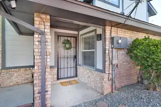 5220 Chuckwagon Trail NW 
