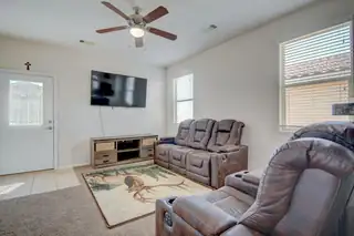 2227 Vista De Colinas Drive SE 