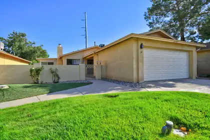 10709 Clyburn Park Drive NE, Albuquerque