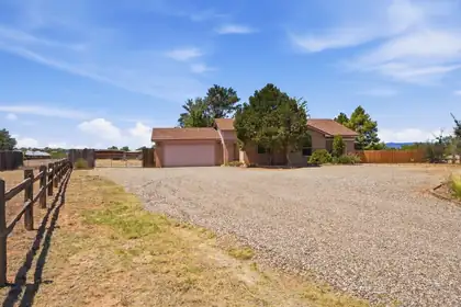 58 Salida Del Sol Trail, Edgewood