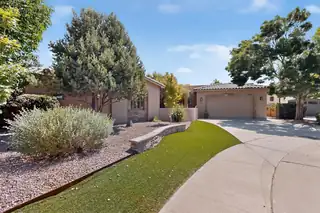 236 Anna Maria Place SW 