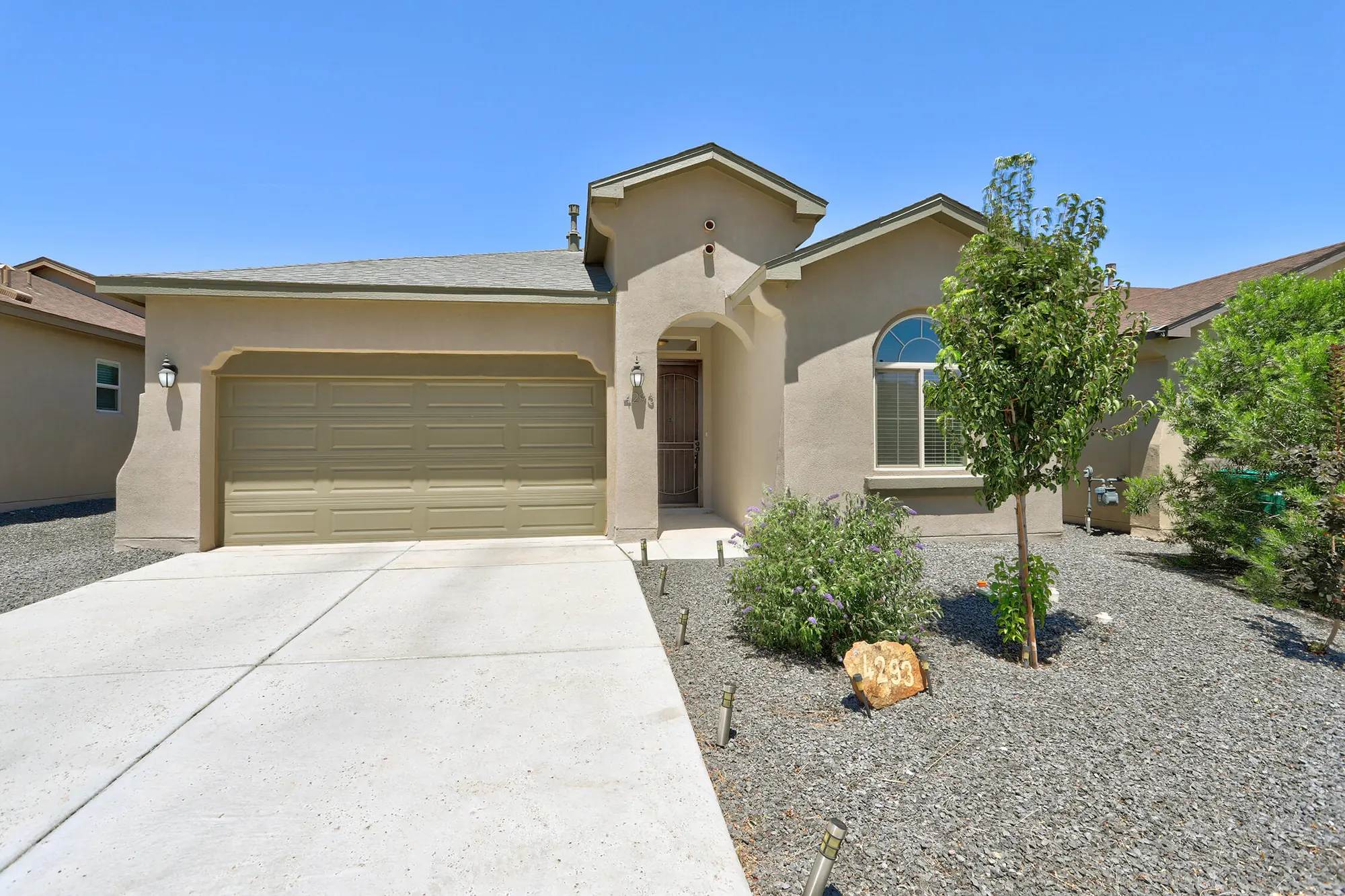 4293 Crowned Eagle Loop NE
