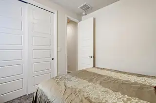 4293 Crowned Eagle Loop NE 