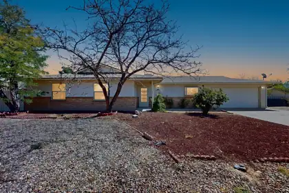 900 Peach Tree Road SE, Rio Rancho