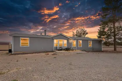 98 Mustang Road, Edgewood