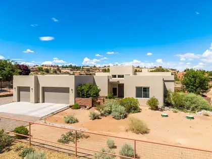 1200 Alamos Road, Corrales 