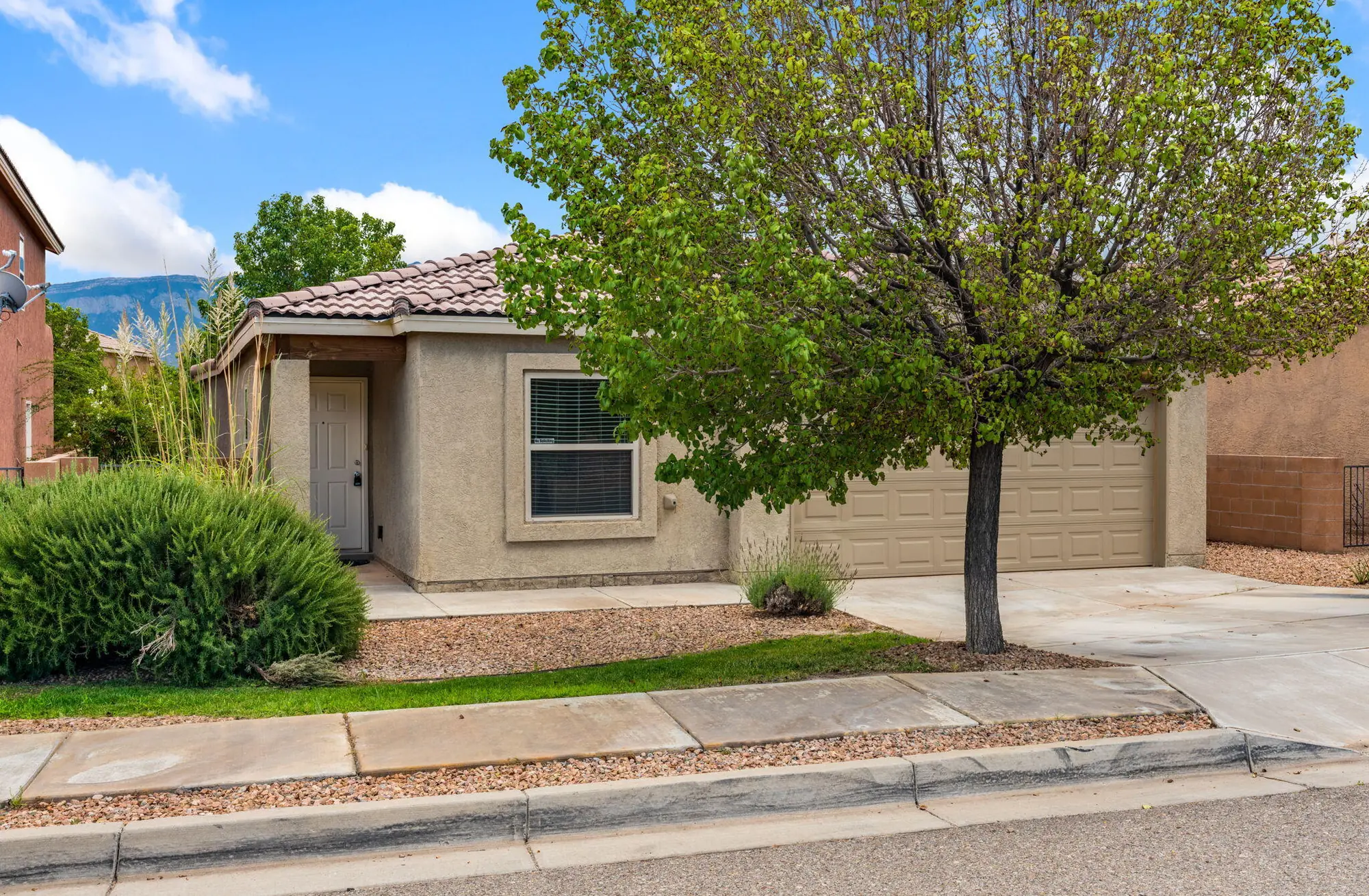 806 Vargas Drive