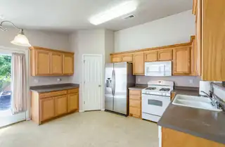 806 Vargas Drive 