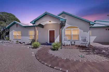 97 Sandia Mountain Ranch Drive, Tijeras