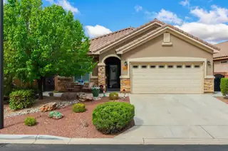 819 Golden Yarrow Trail 